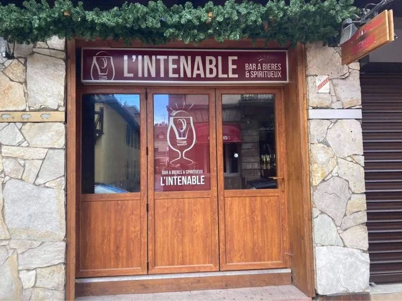 La porte d'entrée de L'Intenable